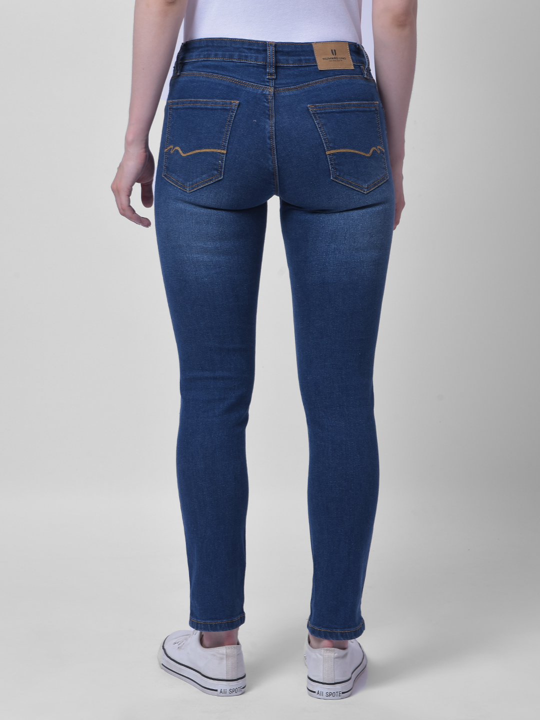 Numero Uno Women Dark Blue Skinny Fit Mid-Rise Sustainable Jeans